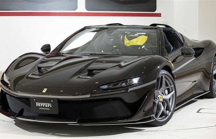 უიშვიათესი Ferrari J50 აუქციონზე იყიდება