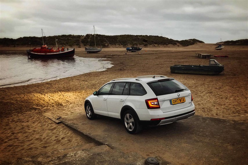 როგორ უნდა გადავუღოთ ავტომობილს საუკეთესო ფოტო Instagram-ისთვის?