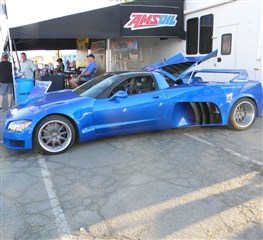 თქვენს წინაშეა C5 Corvette-ი, რომელსაც უკან ორი V8 აქვს დამაგრებული