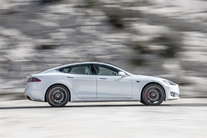 Tesla-ს ახალი ფუნქცია: რა არის „გეპარდის დგომი“ ?