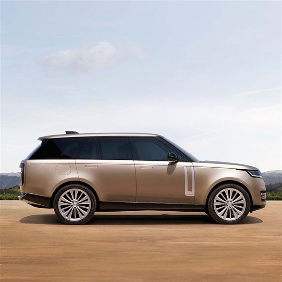 Batumi Gold - ახალი Range Rover-ის განსხვავებული ფერი