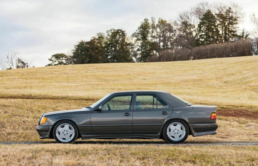 ეს უიშვიათესი MercedesBenz AMG Hammerი 600 000ზე მეტად შეფასდება