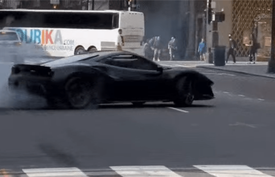Ferrari, 488, 488 Pista, დონატები