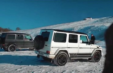 ყველგანმავალი შესაძლებლობების დემონსტრირება: AMG G63 Lexus LX-ის და Touareg-ის წინააღმდეგ