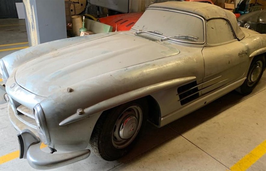 $1,095,000-იანი Mercedes-Benz 300 SL Roadster-ი 40 წელი ავტოფარეხში იდგა