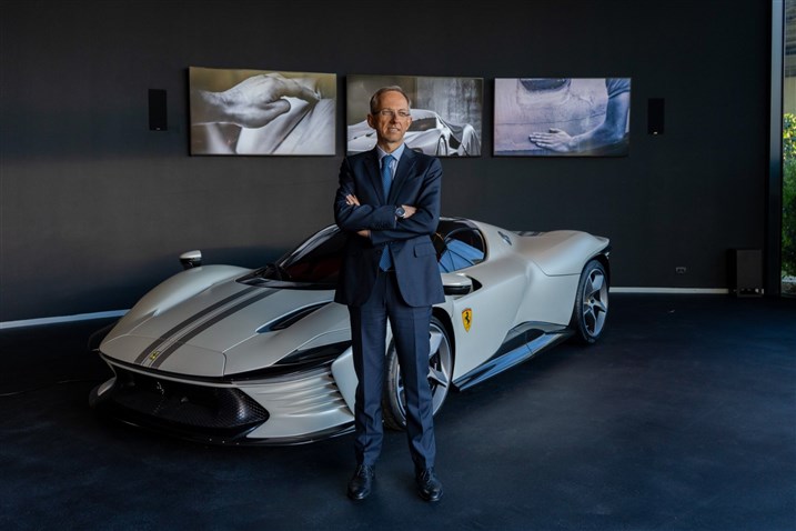 თაღლითობა Ferrari-ის დირექტორის გაყალბებული ხმით