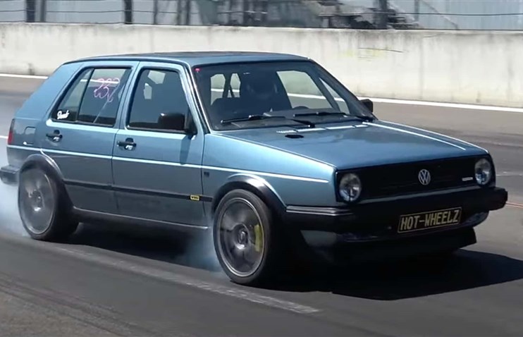 ეს 900 ცხენის ძალის Golf-ი 400 მეტრს 10 წამში ფარავს