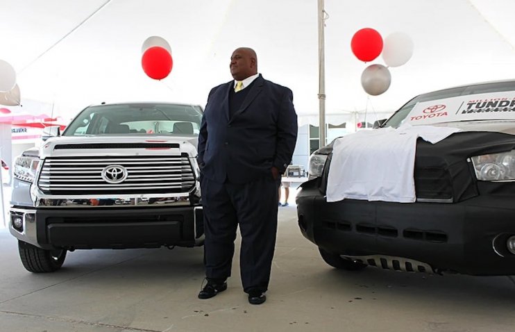 Toyota Tundra-ს მფლობელმა მილიონზე მეტი კილომეტრი ახალი მანქანითაც დაფარა