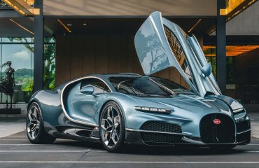 Bugatti-ს მათე რიმაცი ჰიბრიდულ სუპერქარებს აკრიტიკებს და ოცნების მანქანას ასახელებს