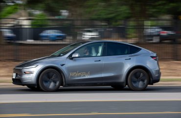ქუჩებში Tesla-ს თვითმართვადი ტაქსები გამოჩნდნენ | რა დაგიჯდებათ მგზავრობა?