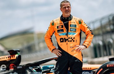 ბრედ პიტი პირველად, Formula 1-ის რეალური ბოლიდის საჭესთან | ვიდეო