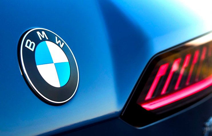 BMW-მ ლოგო შეცვალა | თუმცა ეს წესით ვერავინ შეამჩნია