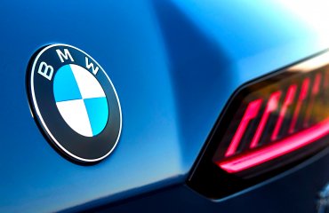 BMW-მ ლოგო შეცვალა | თუმცა ეს წესით ვერავინ შეამჩნია