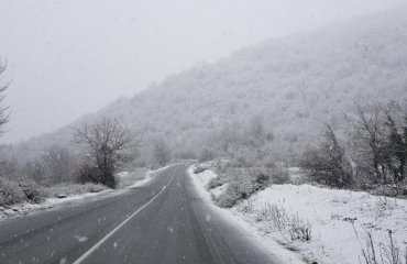 თოვლის გამო საქართველოს გარკვეულ ტერიტორიებზე გადაადგილება იზღუდება