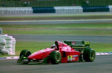 ფორმულა 1-ის ლეგენდა 1992 წლის Ferrari-ს ყიდის