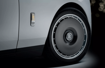 100 წლის იუბილეს აღსანიშნავად, Rolls-Royce-მა საკოლექციო Phantom-ები გამოუშვა
