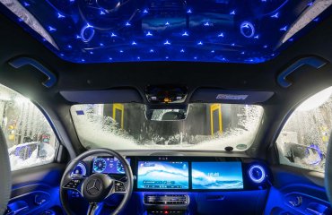 ახალი Mercedes GLB: სამი ეკრანით, შვიდი სავარძლითა და ძალიან ბევრი ვარსკვლავით