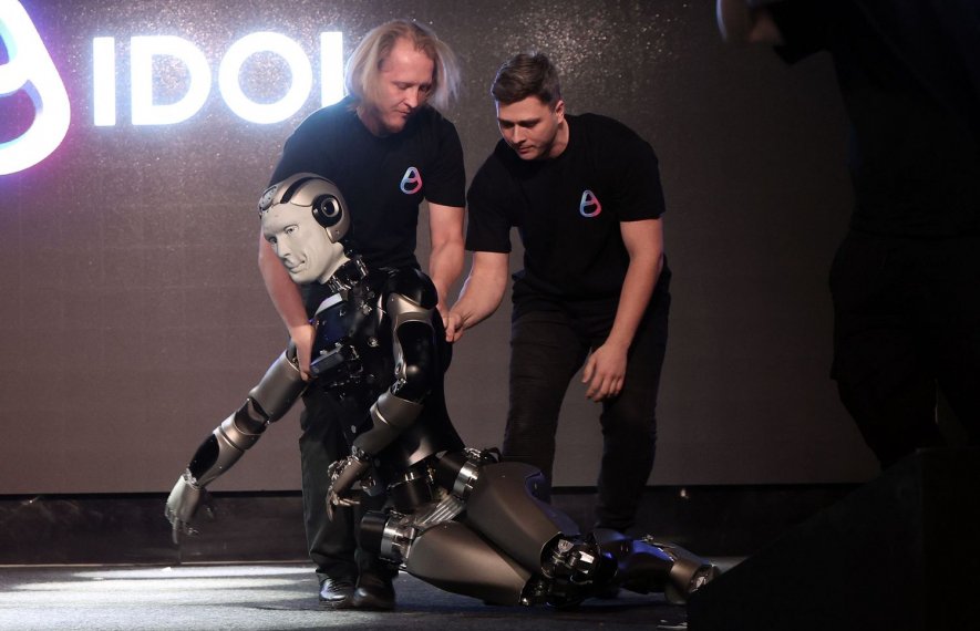 რუსეთი, ხელოვნური ინტელექტი, ჰუმანოიდი რობოტი, ტესლა