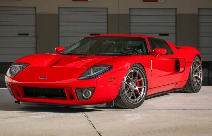 რამდენს გადაიხდიდით პოლ უოკერის Ford GT-ში? | აუქციონი უკვე დაწყებულია