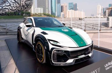 დუბაის პოლიციას Mansory-ს მიერ მოდიფიცირებული Ferrari Purosangue შეემატა