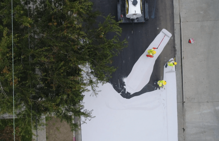 ლოს-ანჯელესში ყოველწლიურად საავტომობილო გზებს თეთრად ღებავენ | მიზეზი