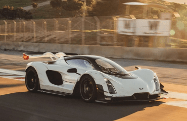 ამ მცირე ზომის ამერიკულმა ავტომწარმოებელმა Koenigsegg-ს რეკორდი ჩამოართვა