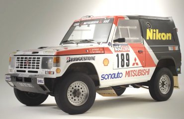 Mitsubishi-მ ათწლეულების შემდეგ, დაკარის რალის პირველად მომგები Pajero აღადგინა