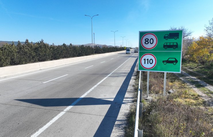 ავტომაგისტრალებზე ახალი საგზაო ნიშნები დამონტაჟდა