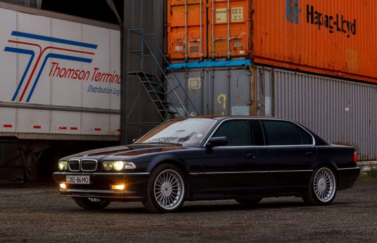 ნამდვილი ნოსტალგია: უიშვიათესი BMW L7 გასაყიდად გამოჩნდა