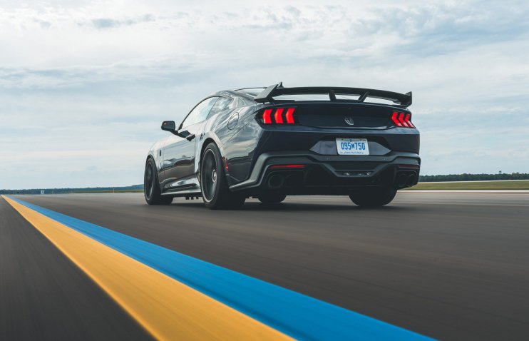 ვიდეო | ახალი Ford Mustang Dark Horse SC მაქს ფერსტაპენმა გამოცადა