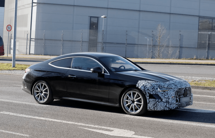 Mercedes-ი CLE-ის ფეისლიფტს ამზადებს, თუმცა მთავარი მის კაპოტქვეშ იმალება