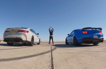 Mustang Dark Horse-ს მხოლოდ ერთი გზა აქვს BMW M4-ის დასამარცხებლად