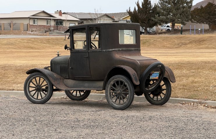 102-წლიანი მფლობელობის შემდეგ, აშშ-ში ოჯახი Ford Model T-ს ყიდის