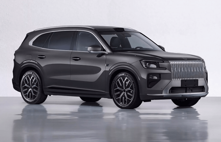 Zeekr-ის ახალი SUV Rolls-Royce-ს ჰგავს, ჰიპერქარივით მძლავრია და ბენზინზე მუშაობს