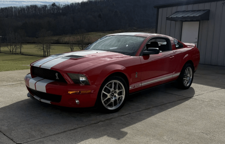 იშვიათი შანსი კოლექციონერებისთვის: აუქციონზე 2000-იანების საუკეთესო Shelby-ები იყიდება