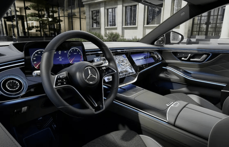 ისტორიაში პირველად, Mercedes S-Class-ში ნაჭრის სავარძლებს ვიხილავთ