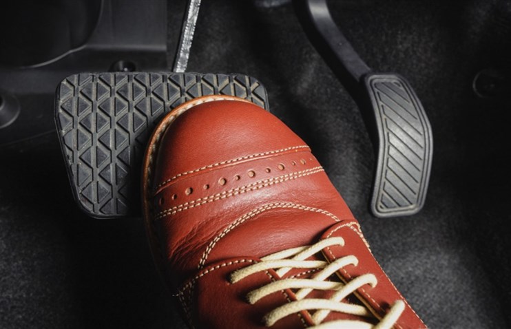 მართვის ტექნიკის გაუმჯობესება: როგორ დავამუხრუჭოთ სწორად