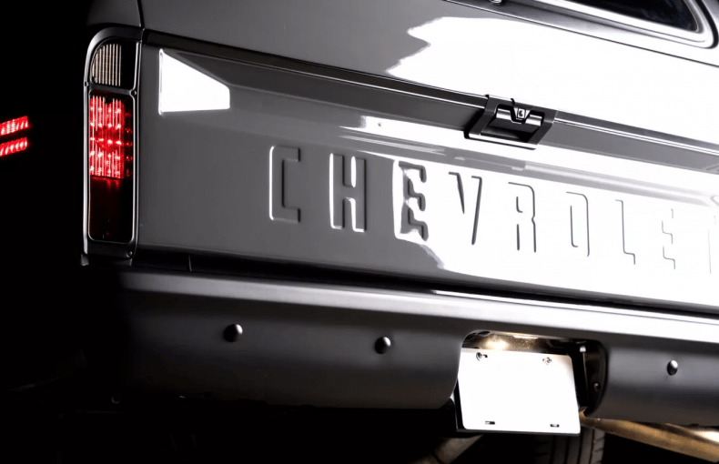 ტუნერებმა ლეგენდარული Chevrolet K5 Blazer-ი საქალაქო ფურგონად გადააქციეს