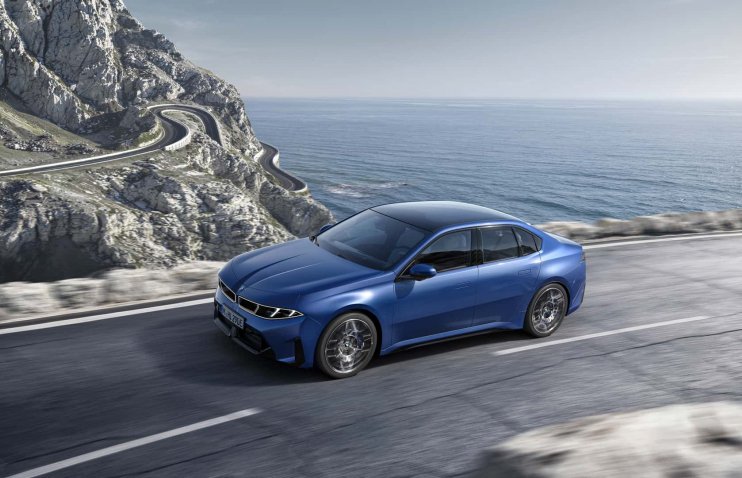 BMW-მ ახალი i3 წარადგინა, რომელმაც მე-3 სერიის მემკვიდრეობა უნდა გადაიბაროს