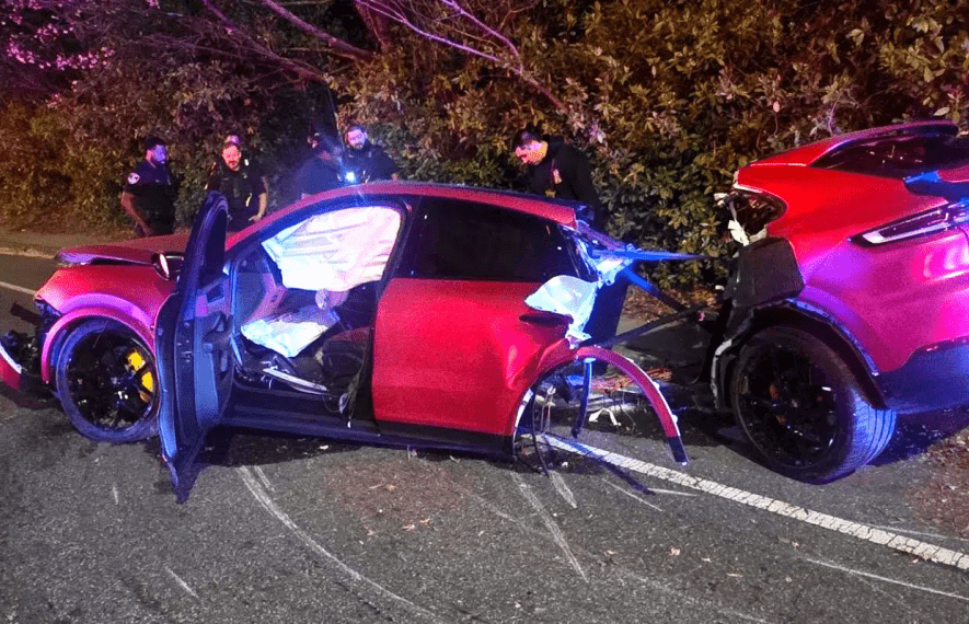 ავარია, სუვი, ავტოსაგზაო შემთხვევა, აშშ, უსაფრთხოება, პორშე, პორშე კაიენი