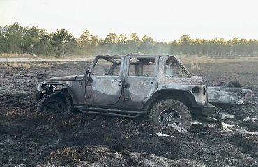 ტალახში გაჭედილმა Jeep Wrangler-მა 8 ჰექტარი ტყის მასივი იმსხვერპლა