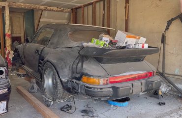 ავტოფარეხში ნაპოვნი განძი — აშშ-ში 30 წლის წინ მივიწყებული Porsche 911 Slantnose აღმოაჩინეს