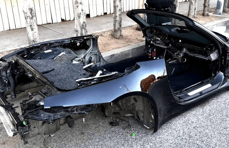 ლოს-ანჯელესში ქურდებმა Porsche 911 ბოლო ჭანჭიკამდე დაშალეს