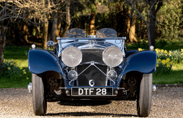 ლეგენდარული იაგუარი 70-წლიანი „თანაცხოვრების“ შემდეგ, მფლობელს მხოლოდ სიკვდილმა დააშორა