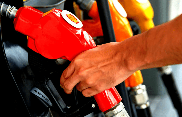 აშშ-ის ბაზარზე საწვავის ფასები ისტორიულ მაქსიმუმს მიუახლოვდა