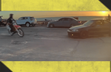 Tesla-ს კამერამ მოტოციკლის Honda Civic-თან შეჯახება დააფიქსირა