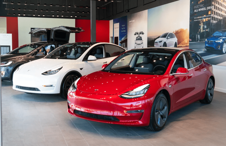 EV-ების ბაზარს მალე მილიონამდე მეორადი მოდელი „დატბორავს“ | ელექტრომობილების ინდუსტრია ახალი კრიზისის წინაშეა