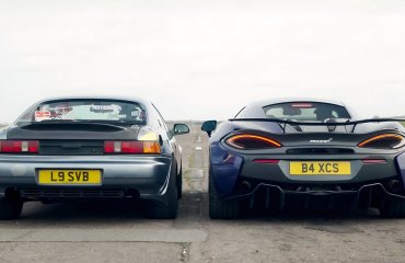 Toyota McLaren-ის წინააღმდეგ | 30 წლის სპორტქარმა სუპერქარს ტოლი არ დაუდო