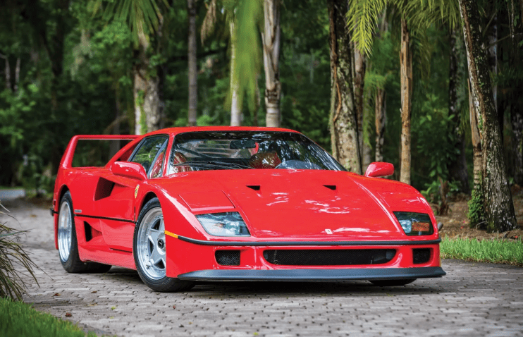 აუქციონზე იყიდება Ferrari F40, რომელიც წელიწადში, საშუალოდ, 100კმ-საც არ ფარავდა