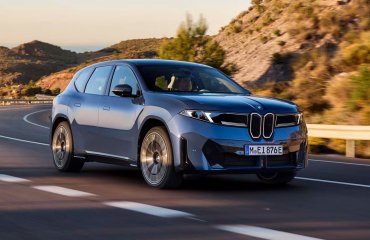 BMW თავის საბაზისო iX3-ს „ზაფხულის სეზონისთვის განაახლებს“
